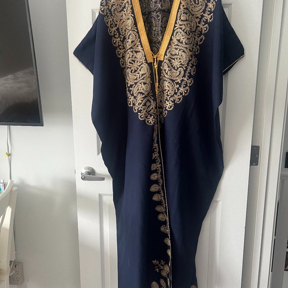 Hand Made Moroccan Gold Threaded Kaftan Robe! New! - Picture 1 of 7